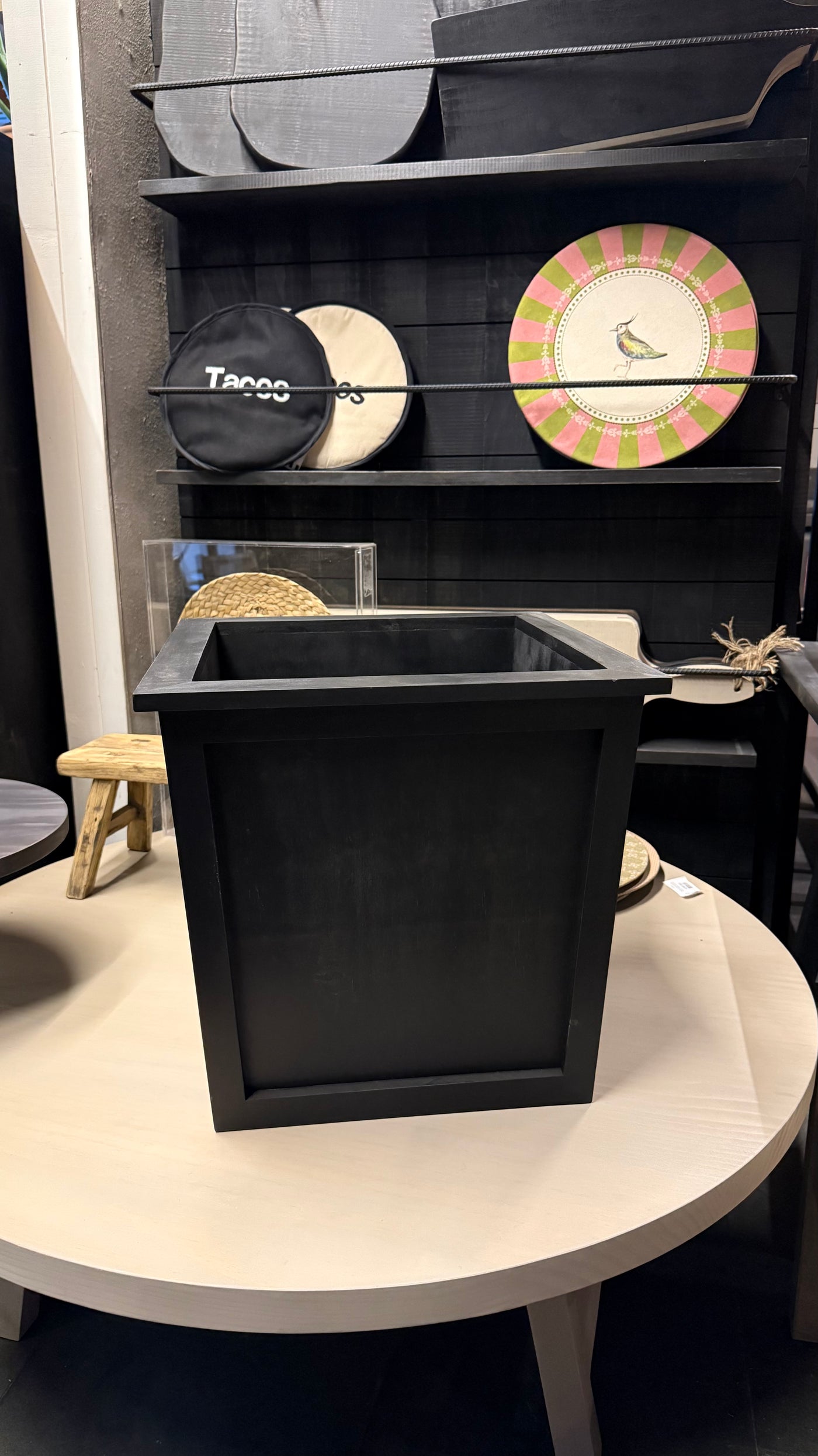 Macetero de Exterior — Pátina Negra 43x43x41