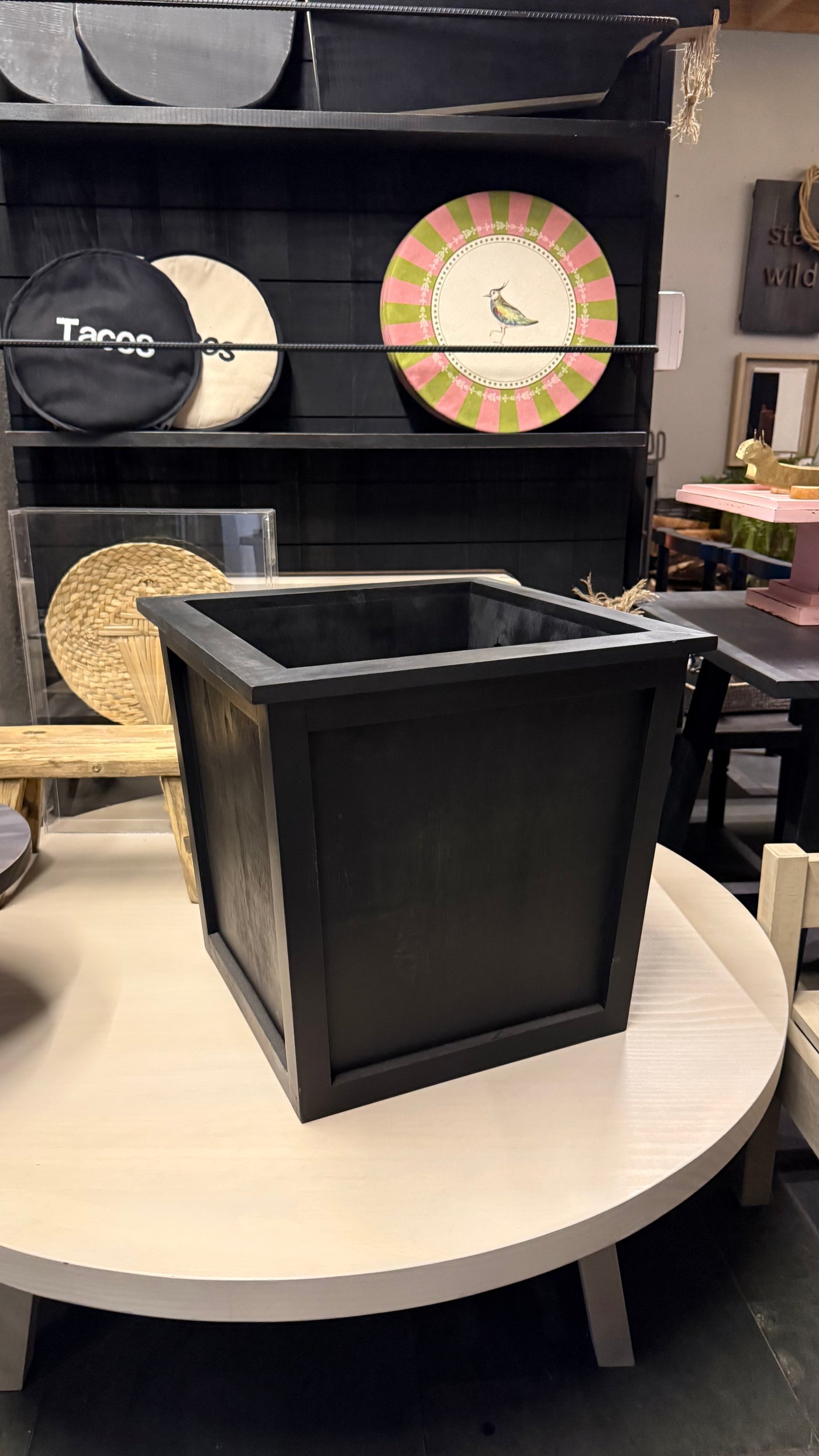 Macetero de Exterior — Pátina Negra 43x43x41