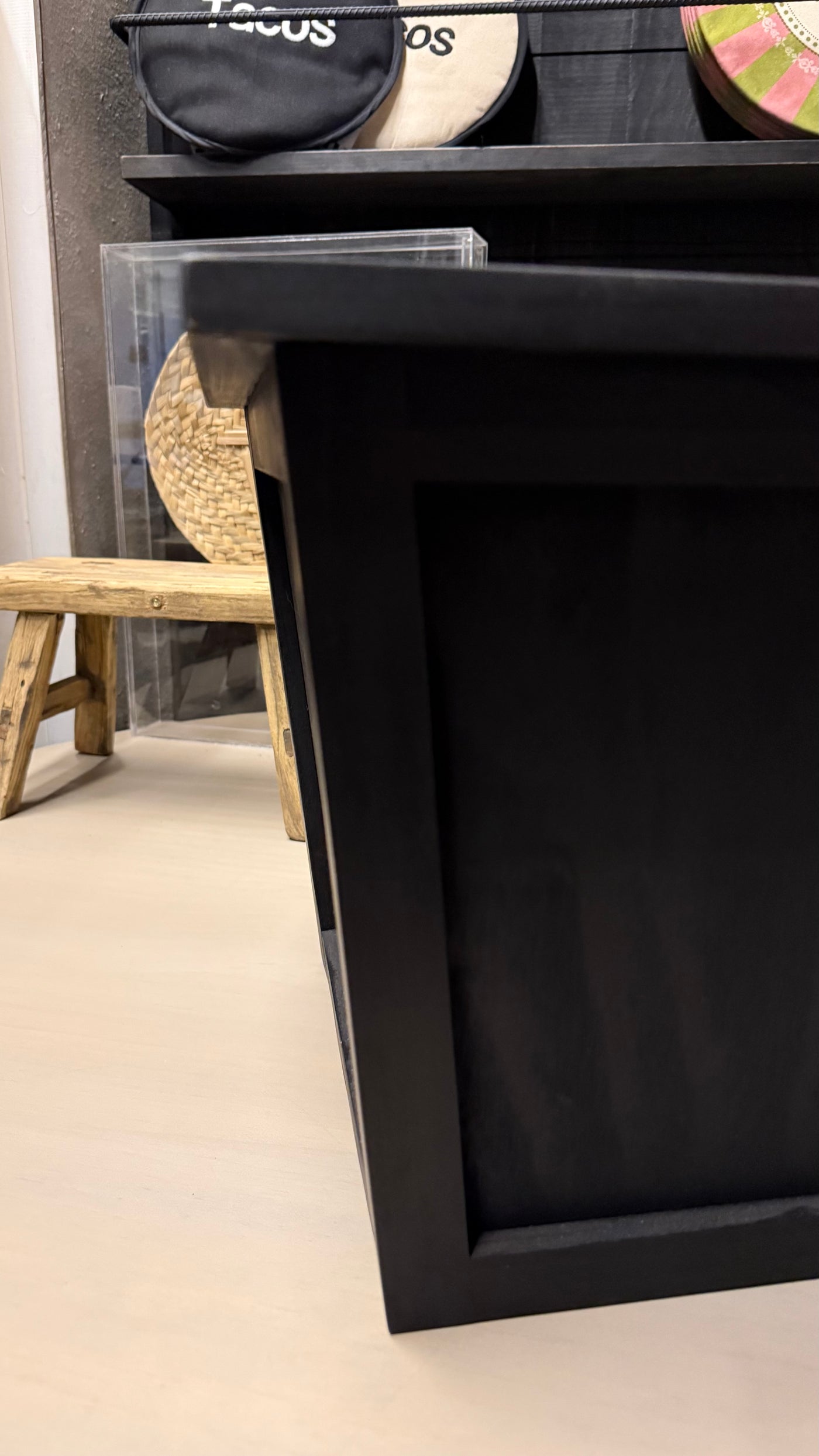 Macetero de Exterior — Pino Clear Pulido Negro 39x39x33