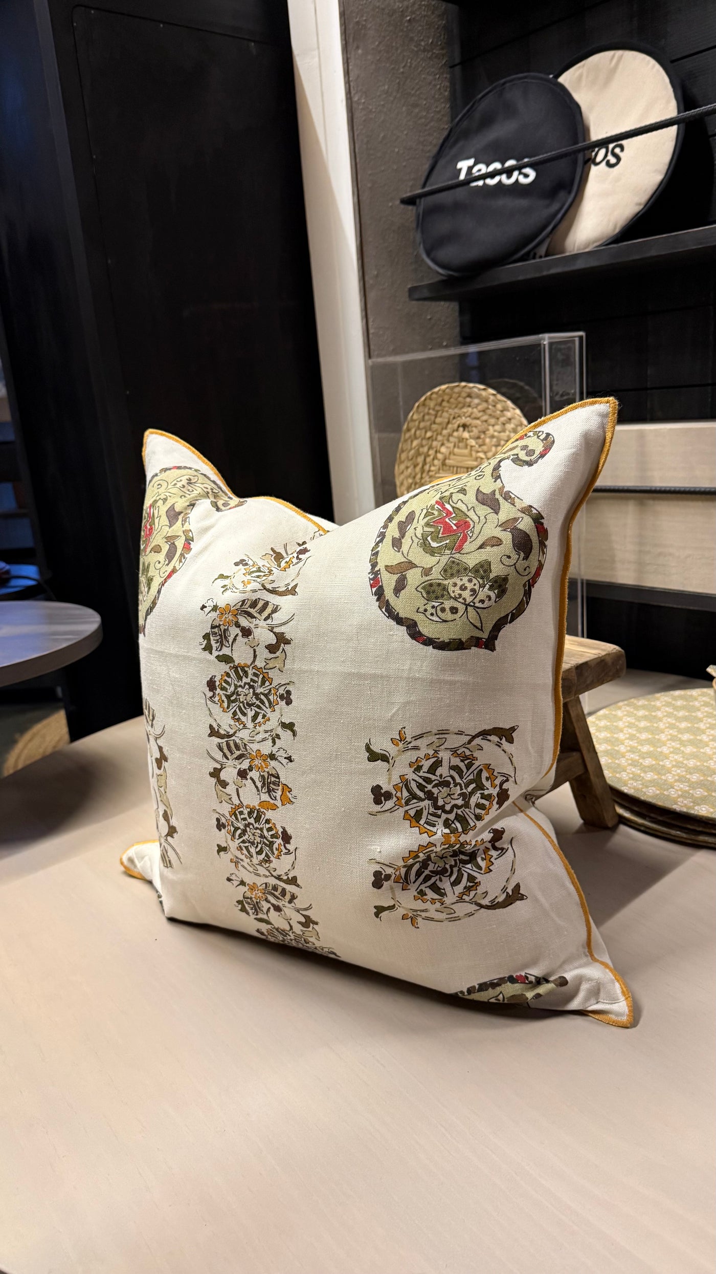 Cojín Bordado — Con Bordado con Diseño Borde Bordado Beige 50x50