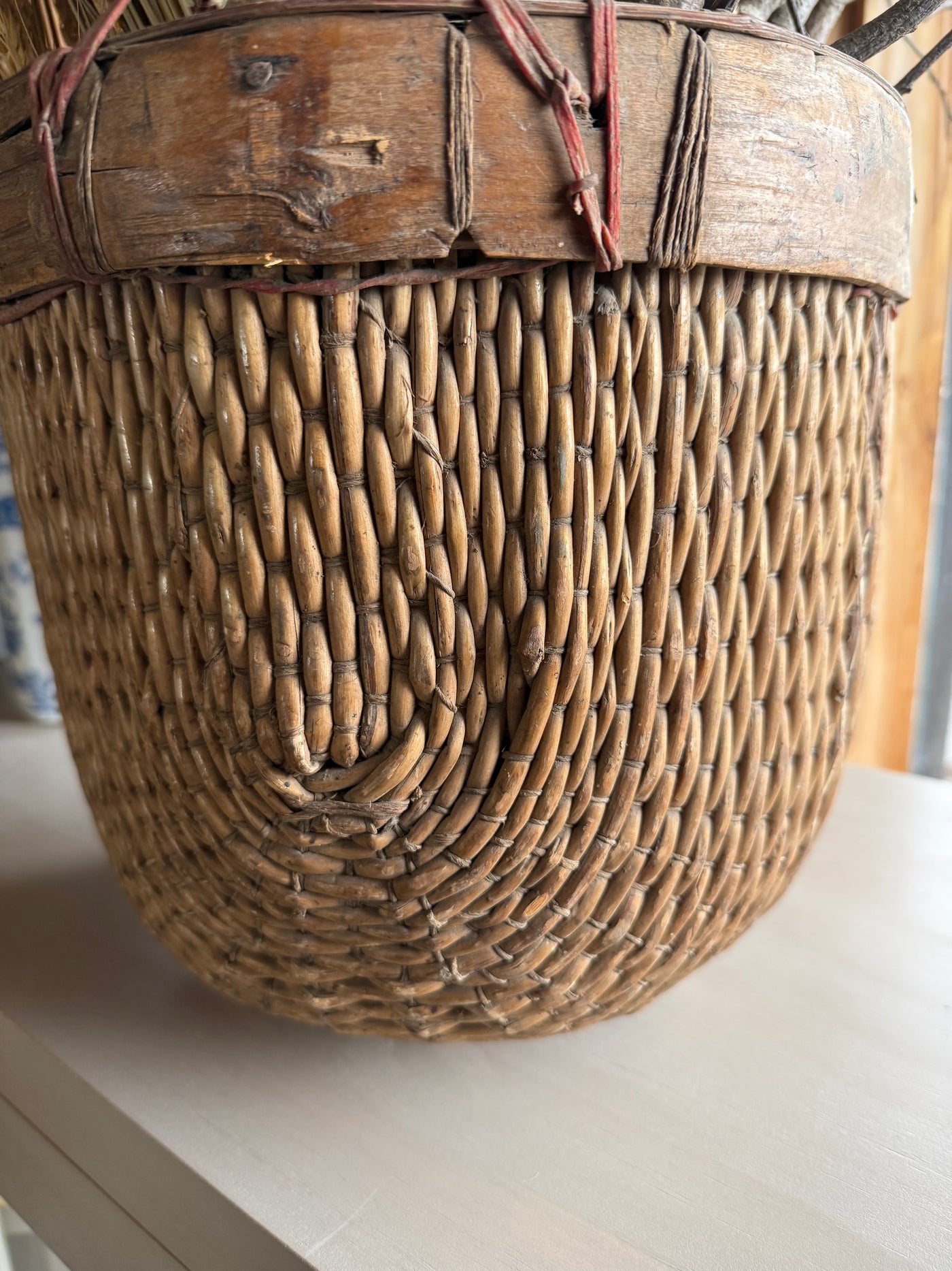 Canasto Antiguo de Rattan — Tamaño Chico 25x42