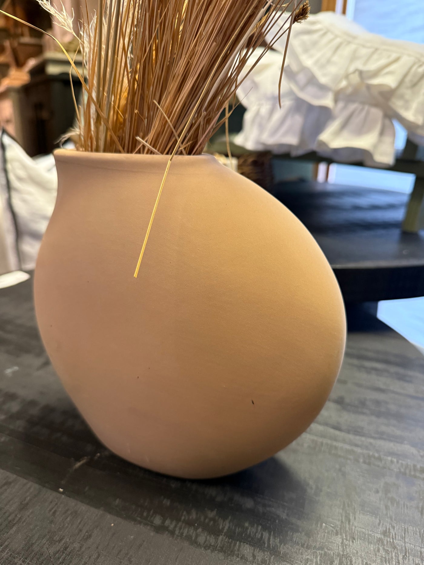 Florero Panzudo — Beige Tamaño Mediano 20x6x19