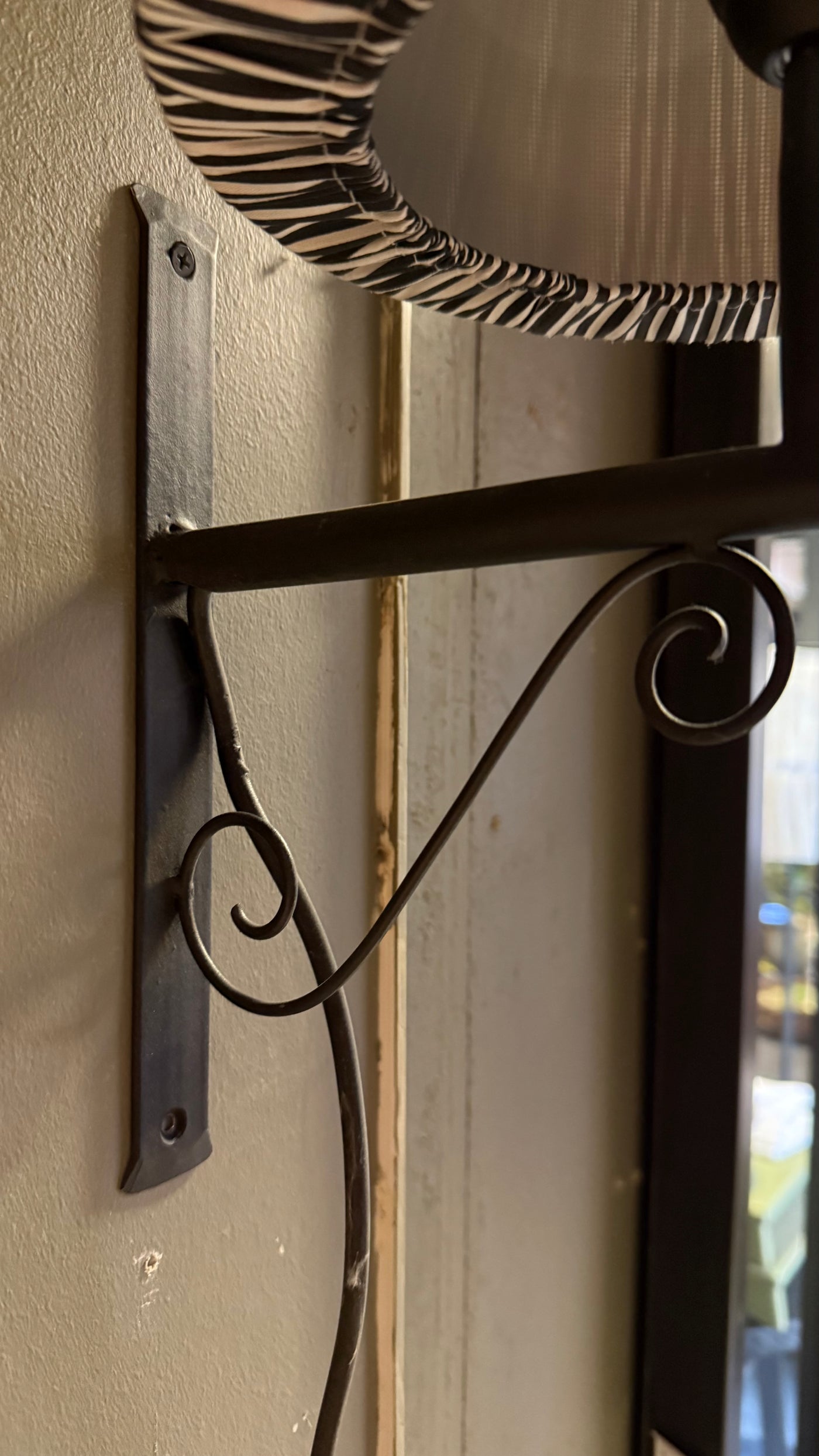 Aplique de Fierro con Funda — Con Líneas Negras Negro 28x42