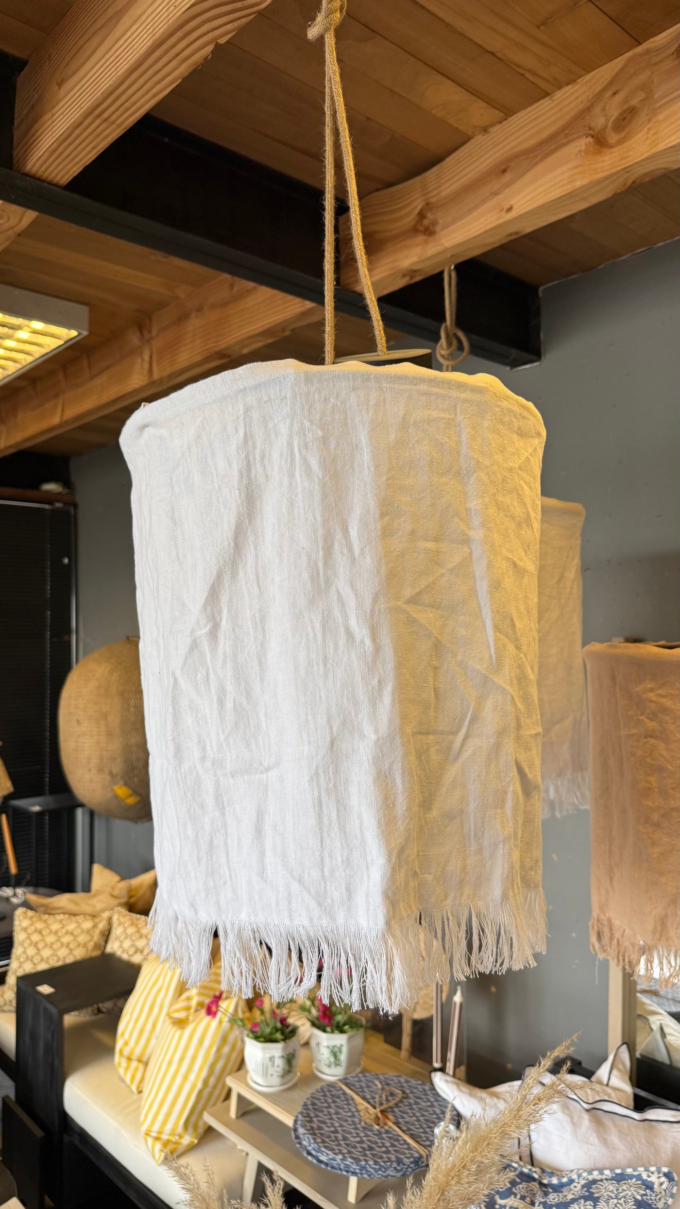 Lámpara Colgante con Funda de Lino con Flecos — Blanco 45x55