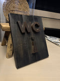 Letrero WC de Pino - Mujeres Aserrado Negro Envejecido 25x30
