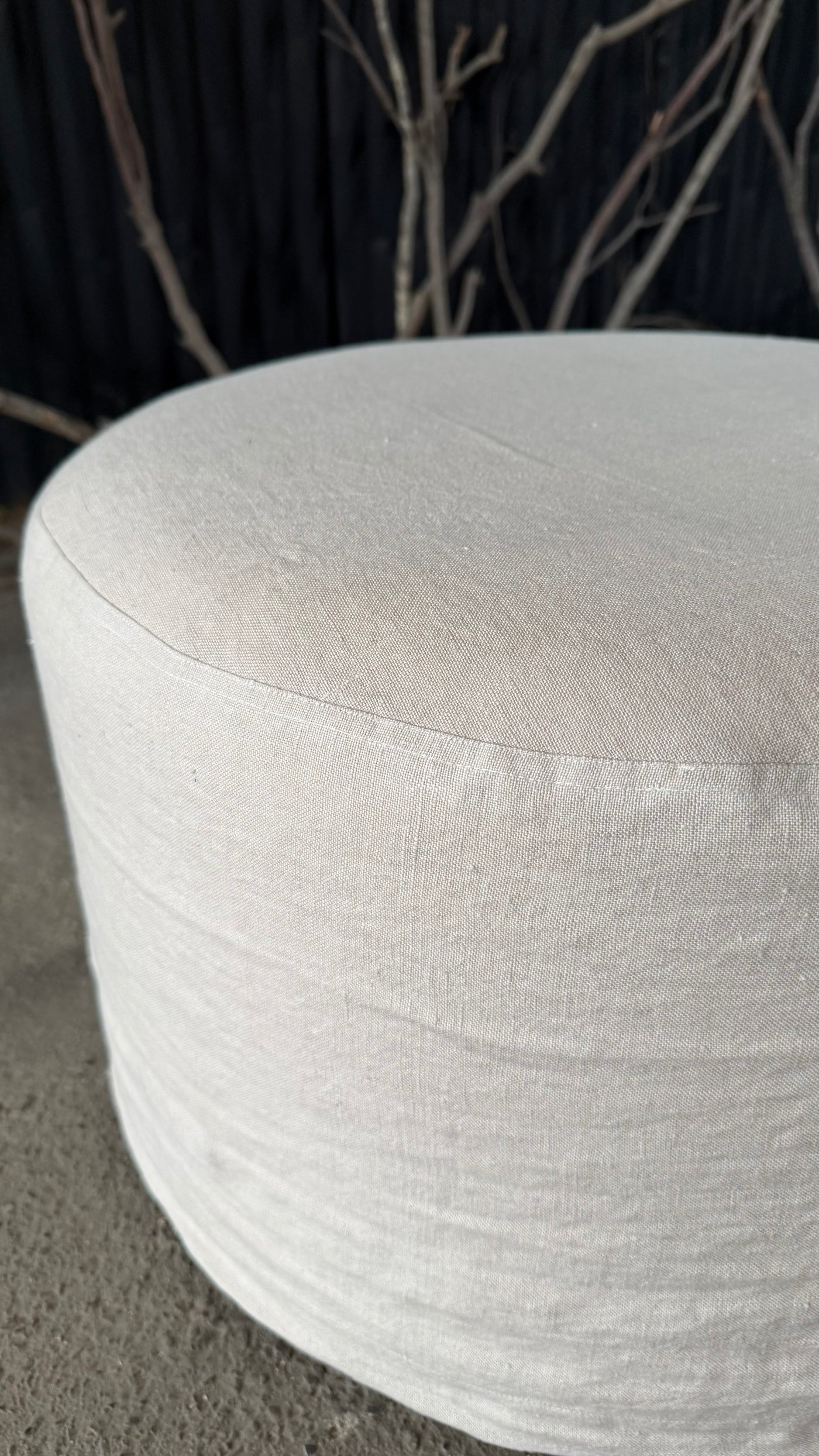 Puff Redondo con Funda de Lino — Beige 62x62x36