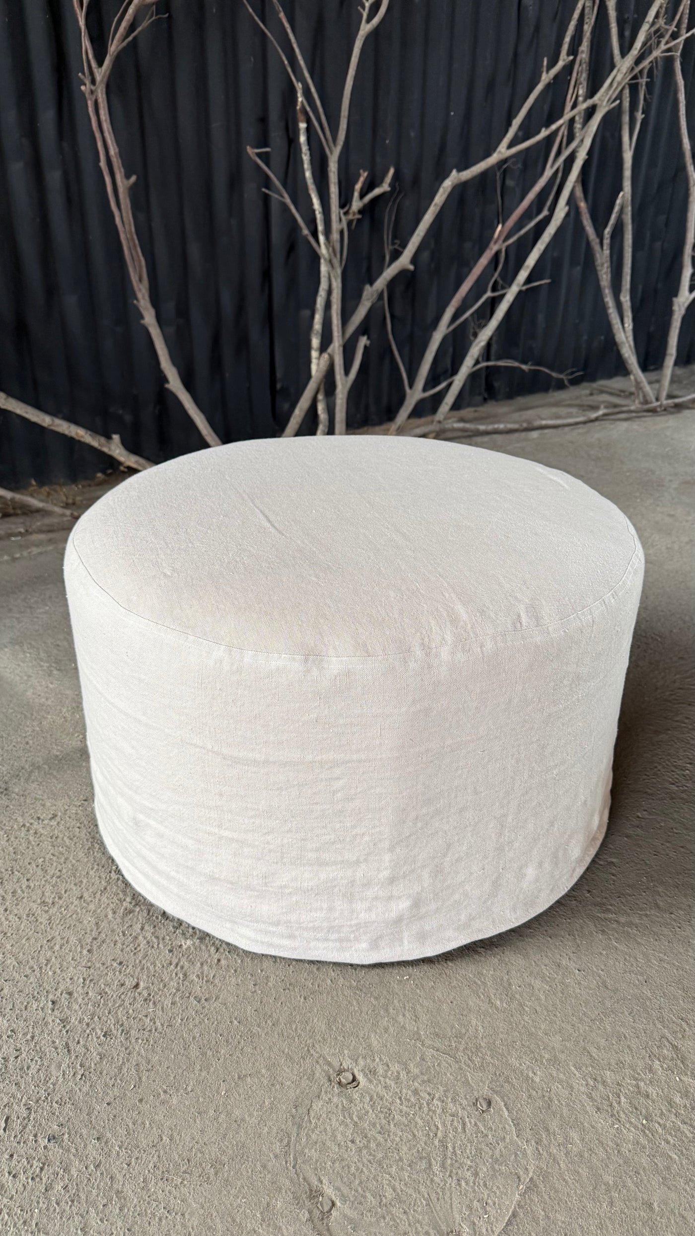 Puff Redondo con Funda de Lino — Beige 62x62x36