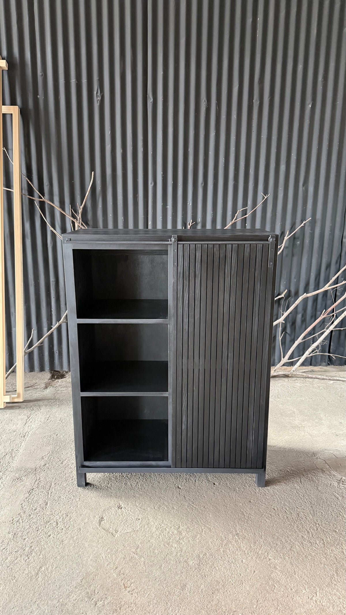 Mueble Bar Puerta Corredera - Pino Clear Pulido Negro 90x40x120