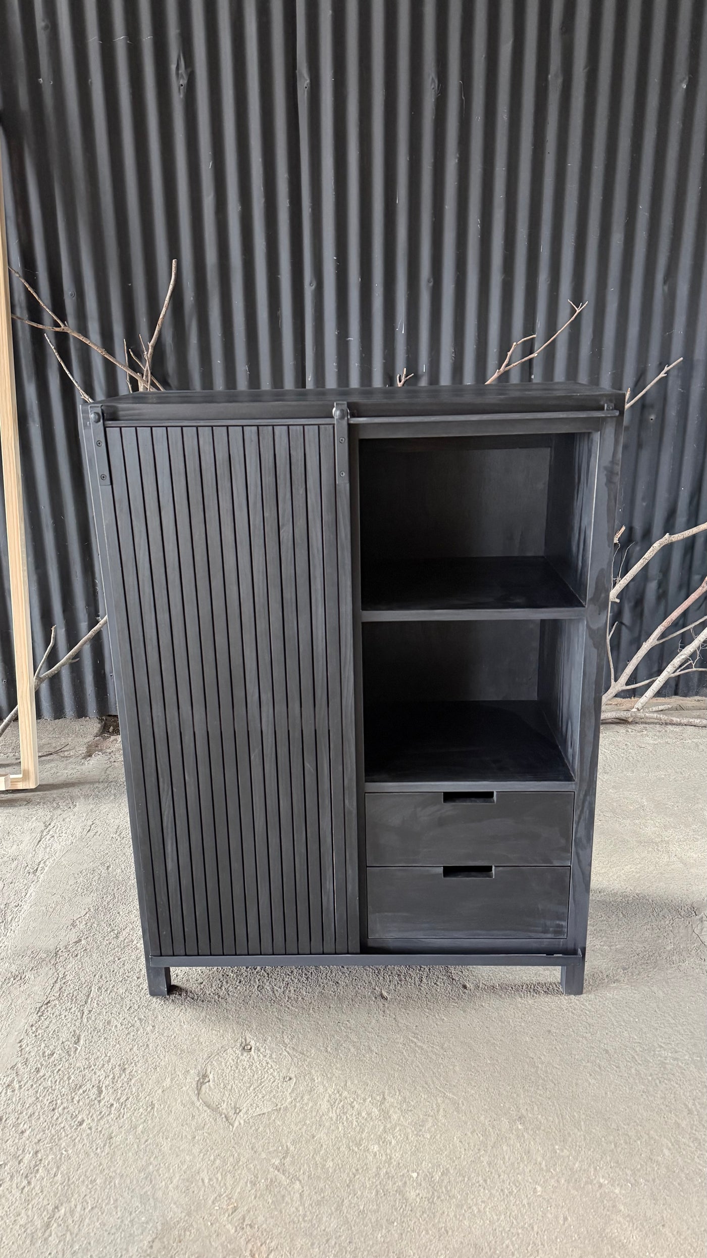 Mueble Bar Puerta Corredera — Pino Clear Pulido Negro 90x40x120