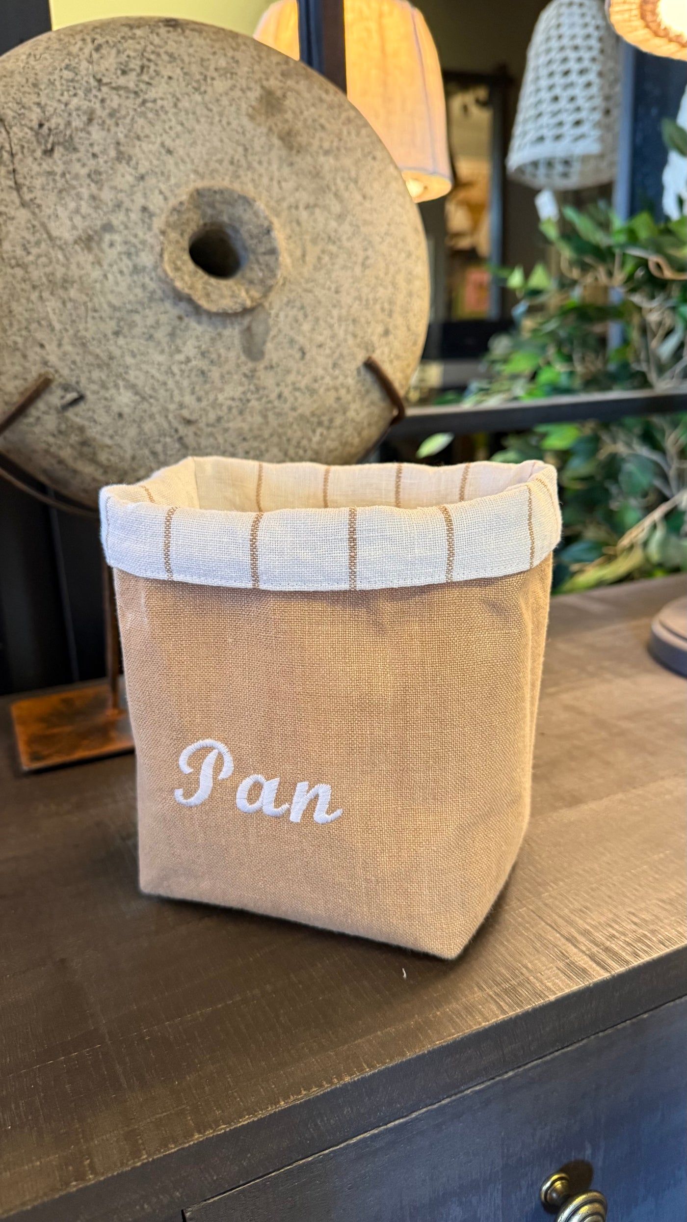 Bolsita bordada — Lino Caramelo Para Pan 14x12x17