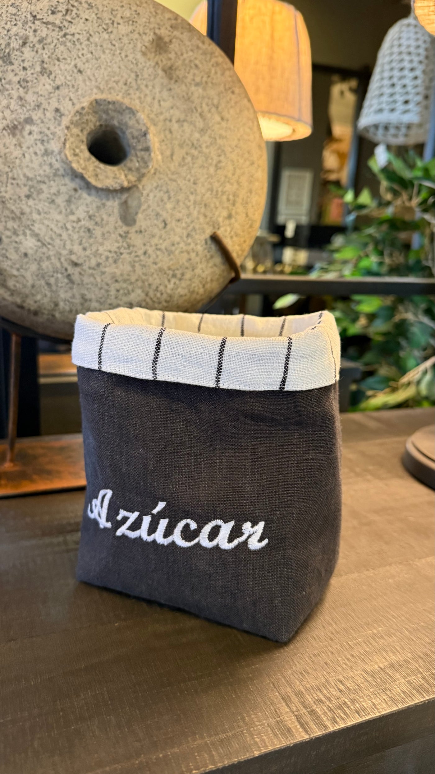 Bolsita bordada — Lino Marengo Para Azúcar 14x12x17