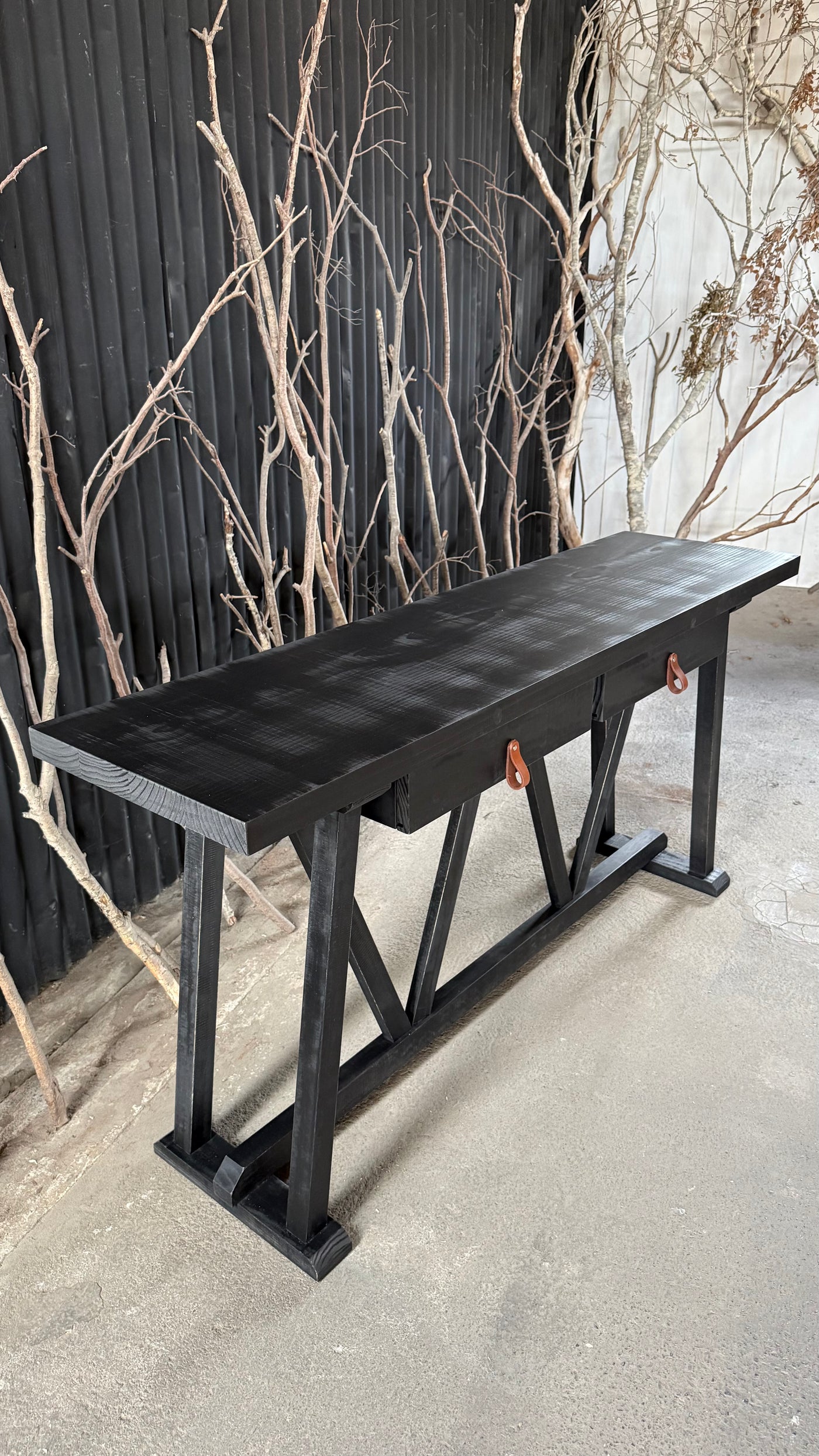 Arrimo Dos Cajones — Pino Clear Aserreado Pátina Negra 150x40x75