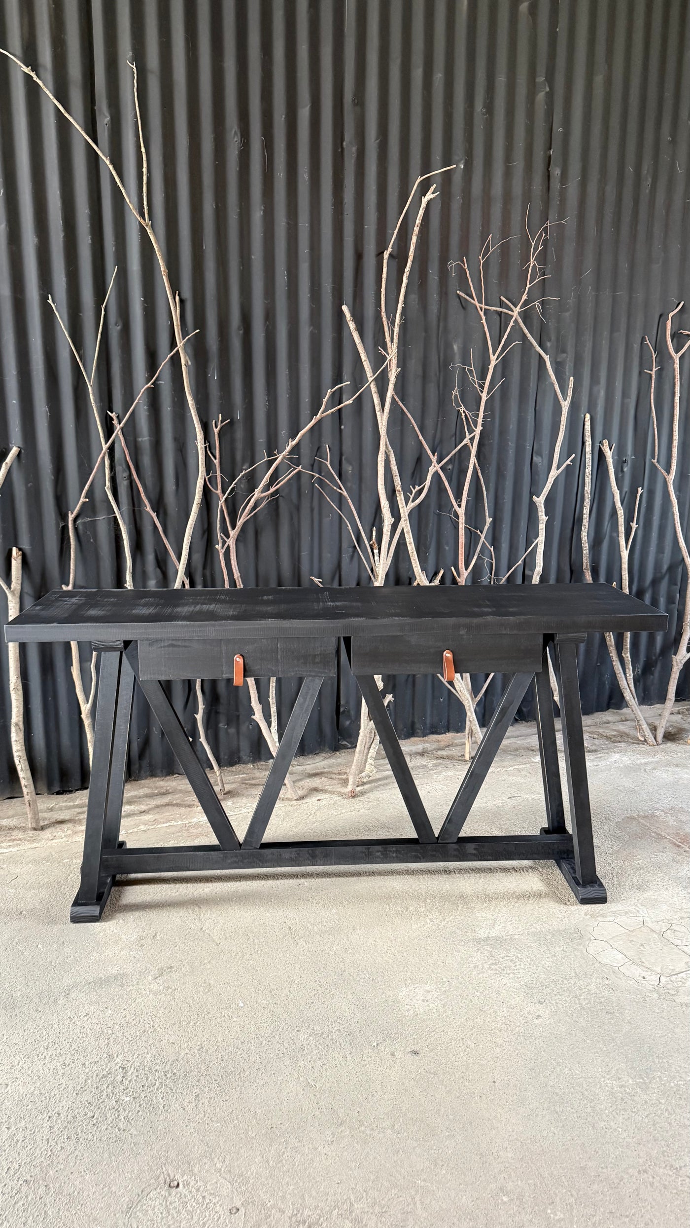 Arrimo Dos Cajones — Pino Clear Aserreado Pátina Negra 150x40x75