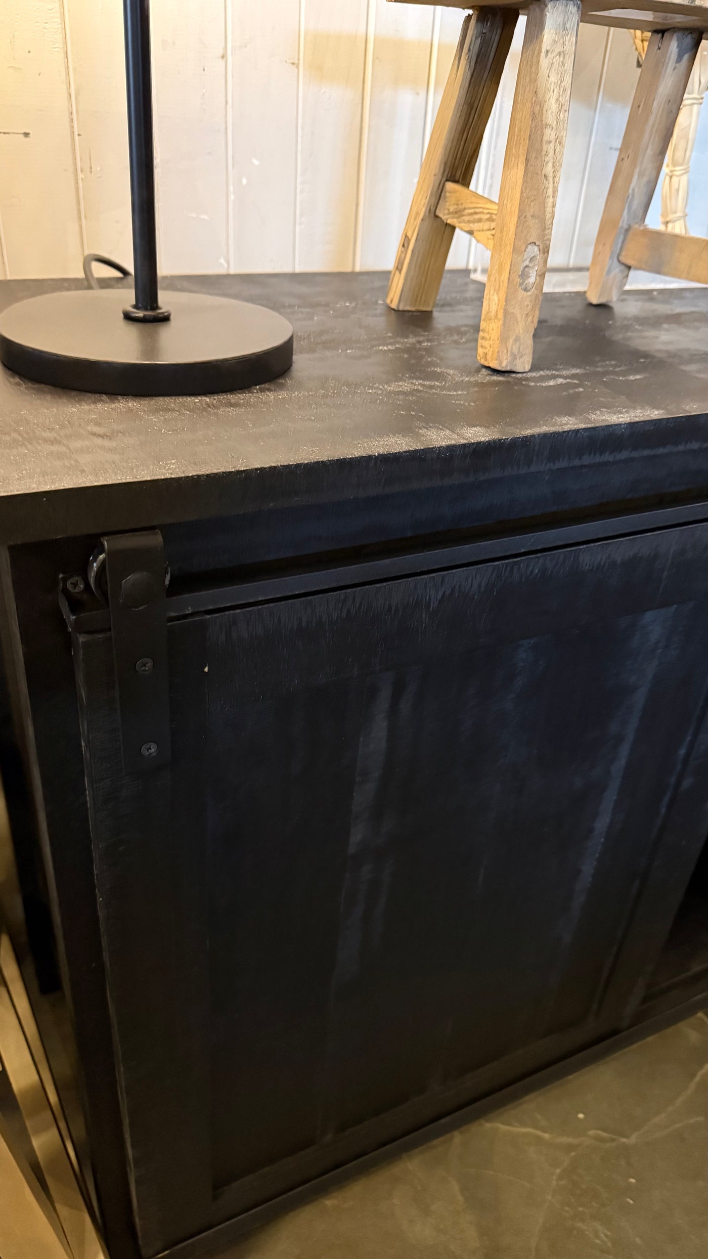 Mueble Puertas Correderas — Pátina Negra 160x40x76