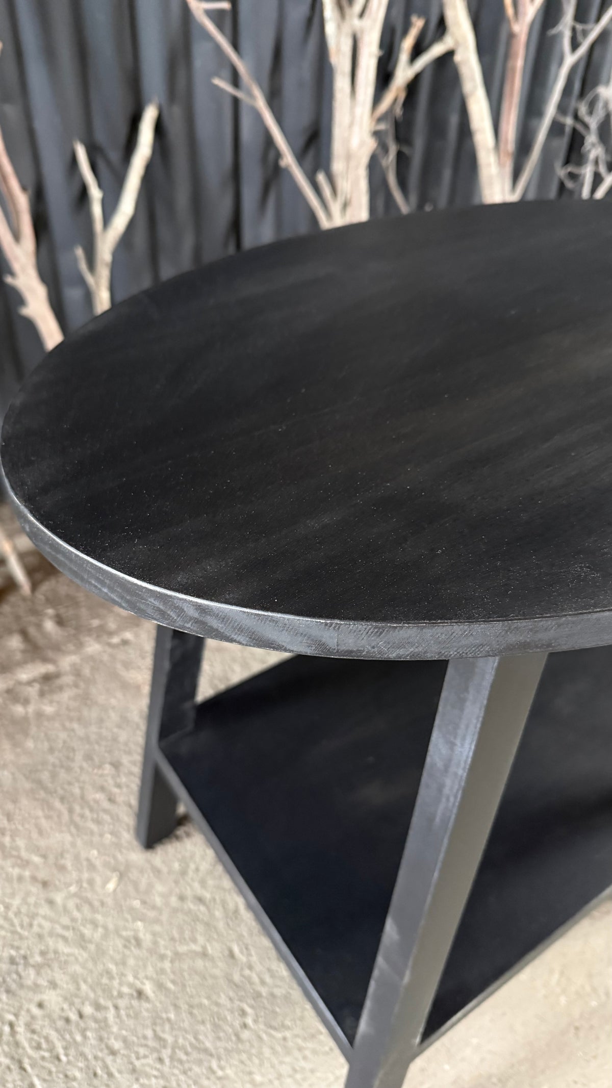 Mesa lateral cubierta ovalada — Pino Clear Pulido Pátina Negra 66x42x60