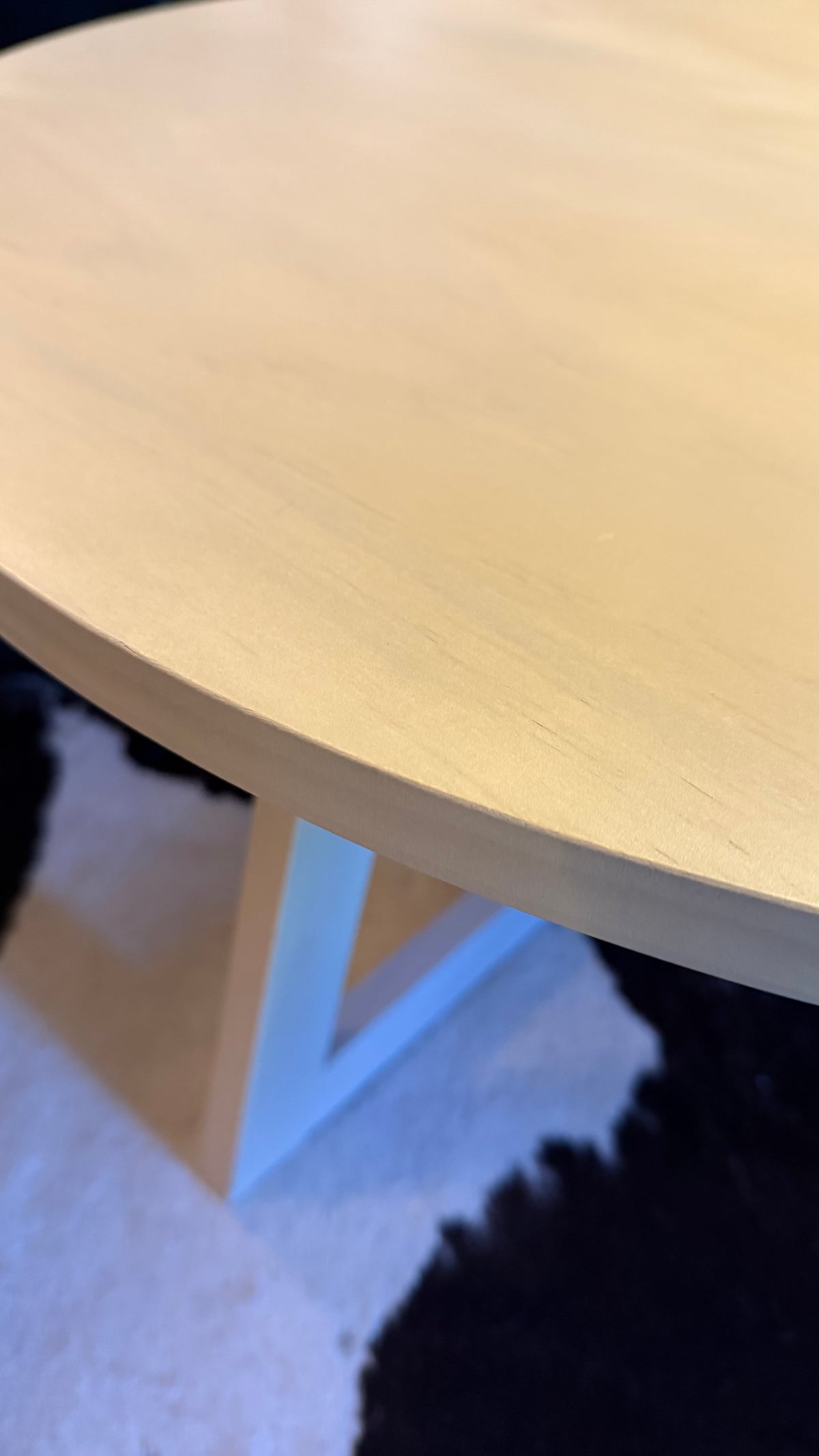 Mesa de Centro Ana — Pino Clear Pulido Aguada Beige 70x70x35