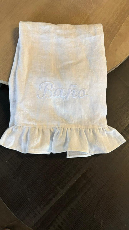 Toalla lino bordada baño vuelos