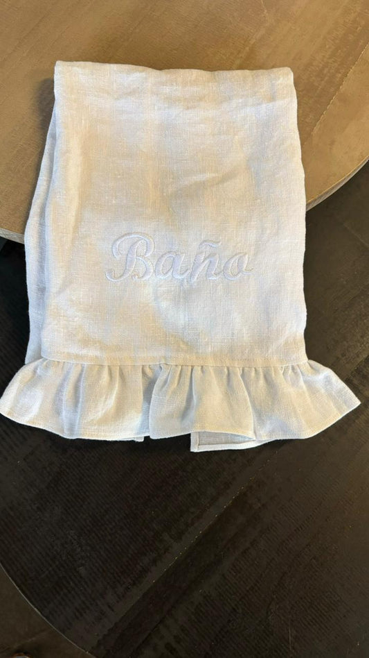 Toalla lino bordada baño vuelos
