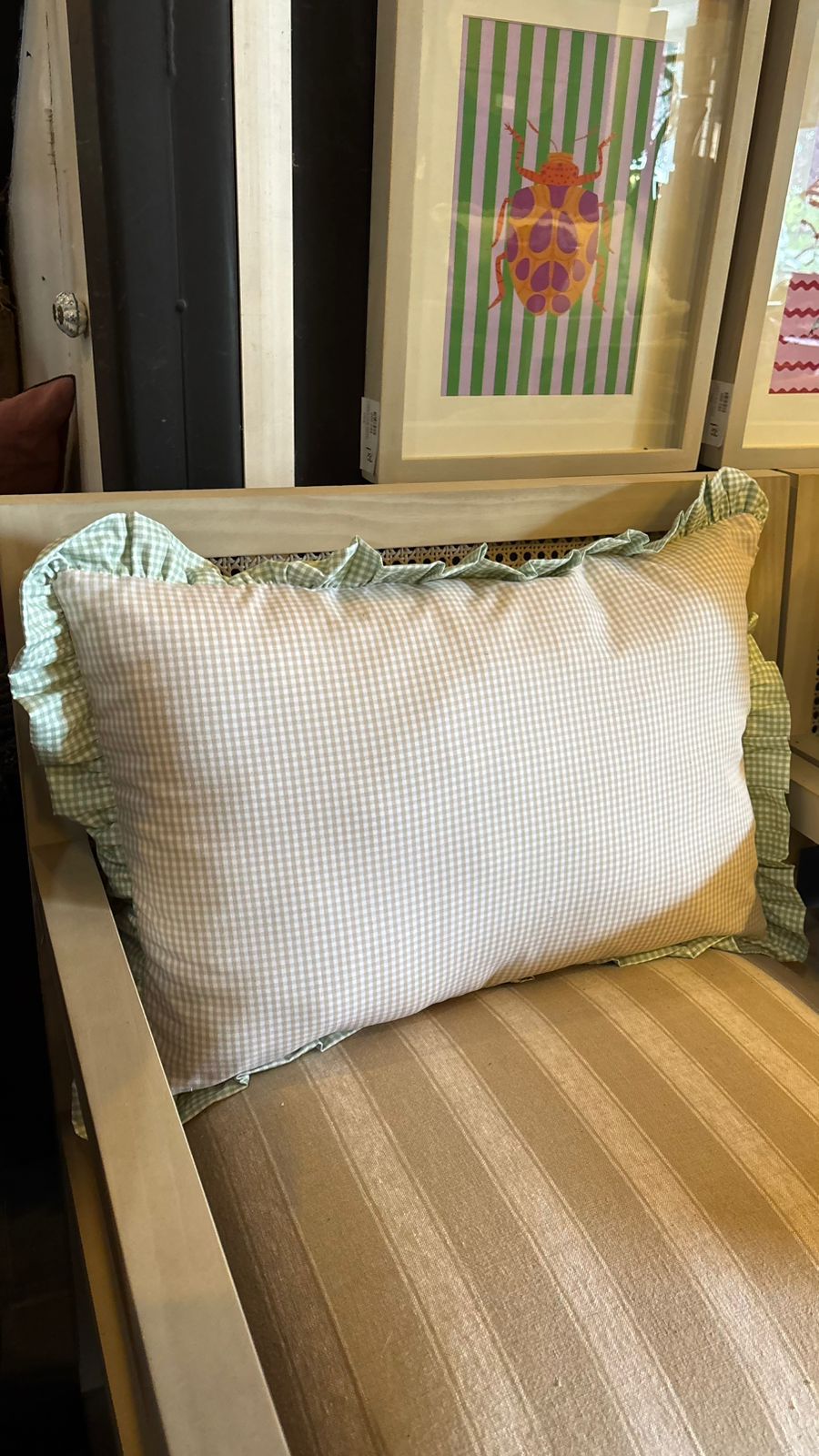 Cojín cuadrillé verde - beige 60x40 vuelos verde