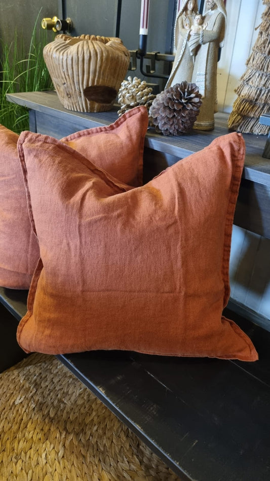 Cojín funda color ladrillo 50x50