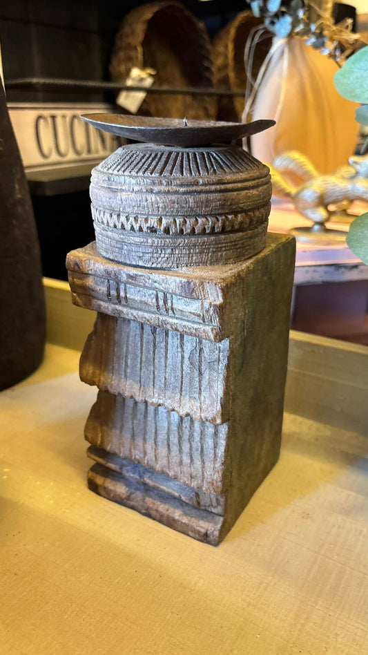 Candelabro madera tallada mediano