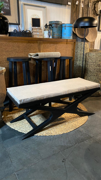 Banqueta cojín largo 110x38X45 negra