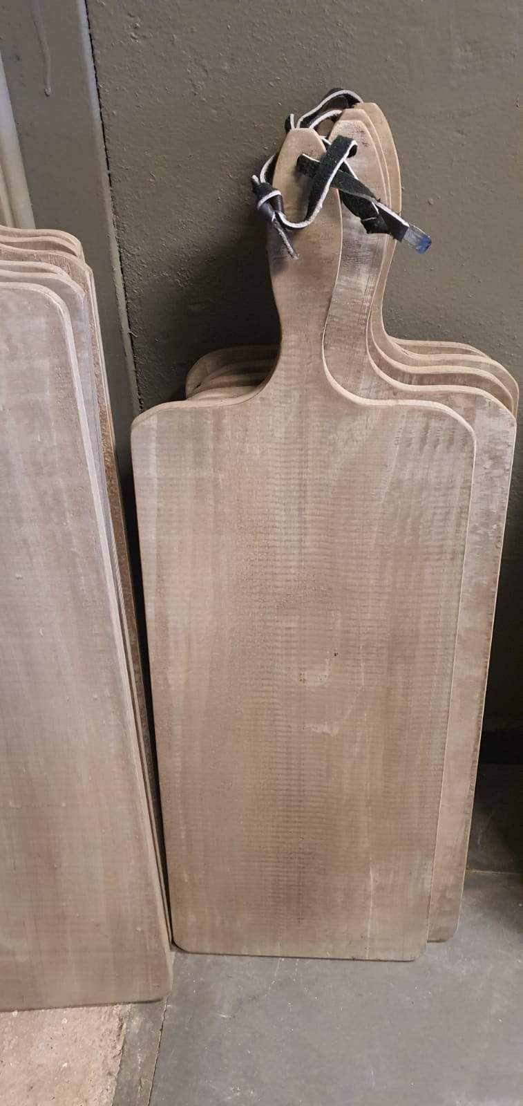 Tabla rústica galpón teñido rústico claro 75x25
