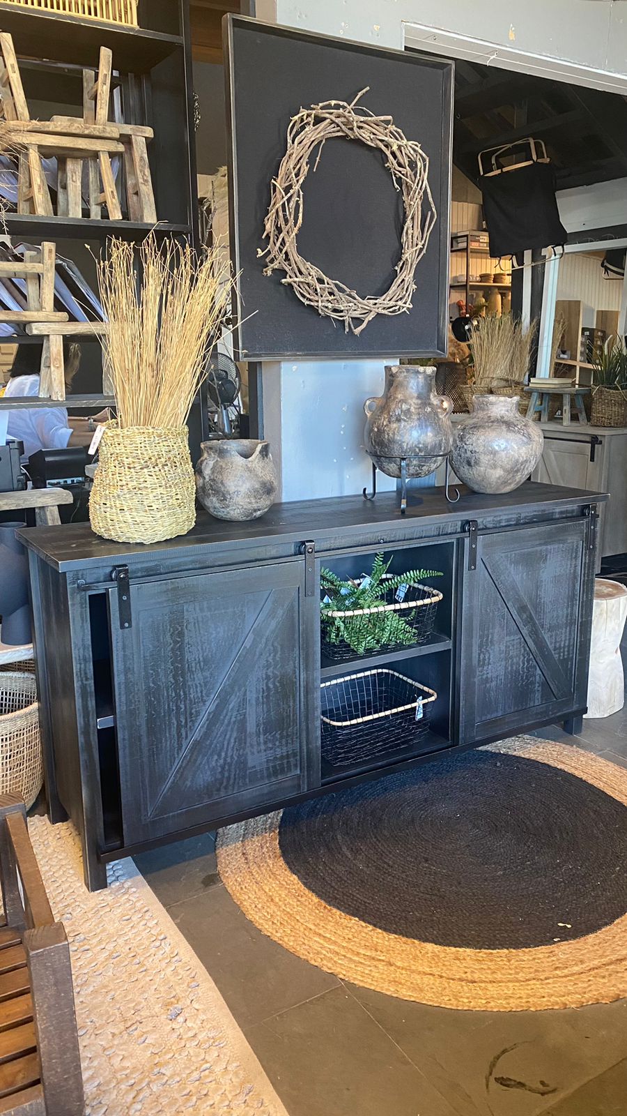 Mueble puertas correderas 160x40x76 patina negra