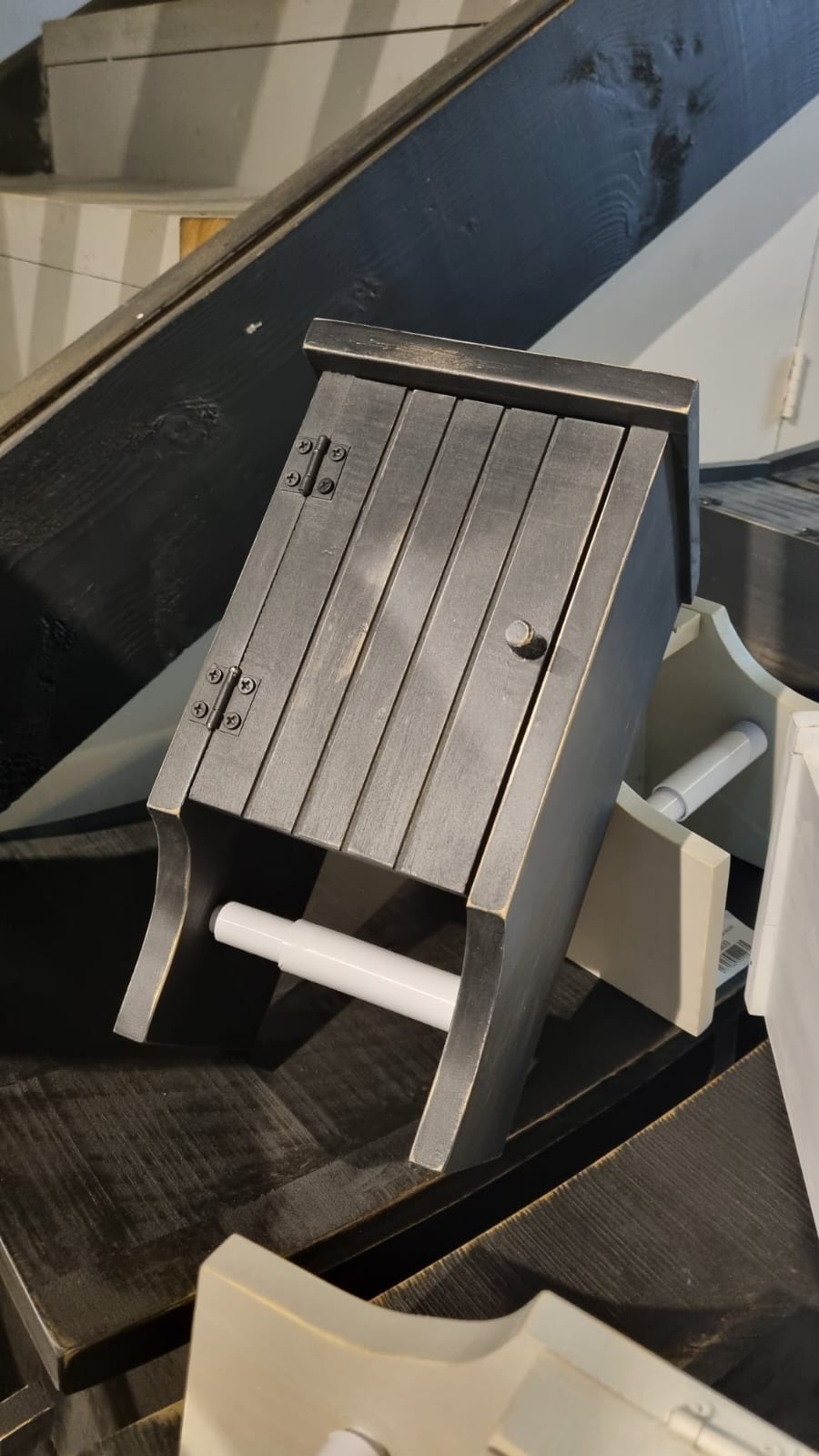 Porta confort madera pátina negra