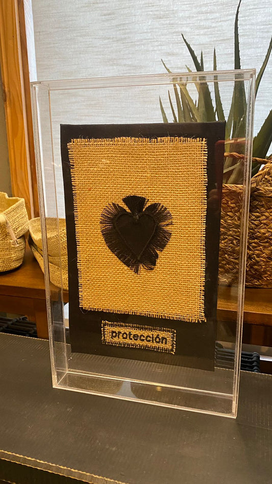 Corazón protección en acrílico
