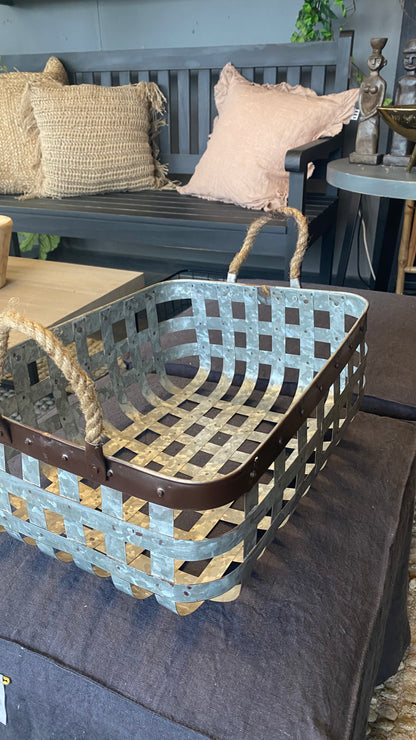 Canasto galvanizado rectangular asa yute